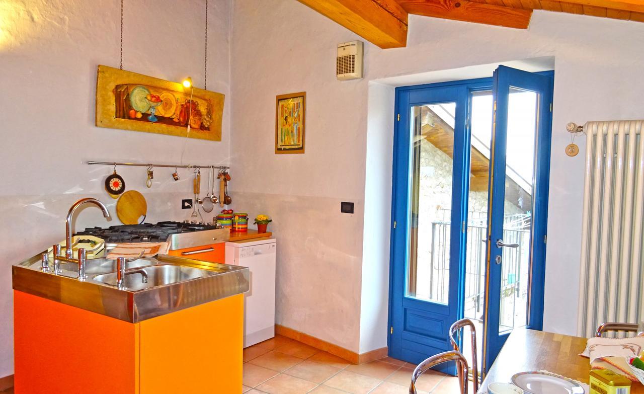 Rustico Colonna House By Gardadomusmea Apartment Vesio Exterior photo