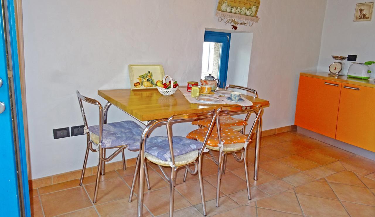 Rustico Colonna House By Gardadomusmea Apartment Vesio Exterior photo