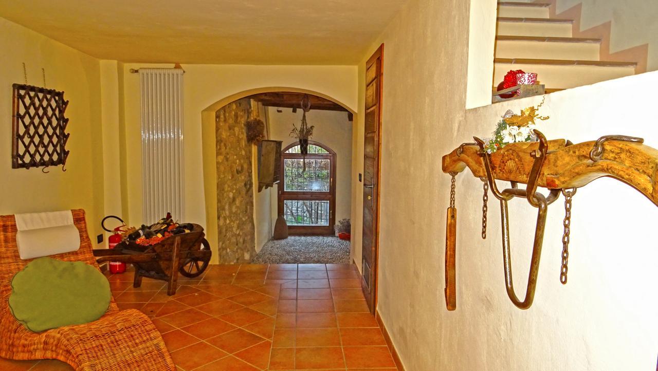 Rustico Colonna House By Gardadomusmea Apartment Vesio Exterior photo