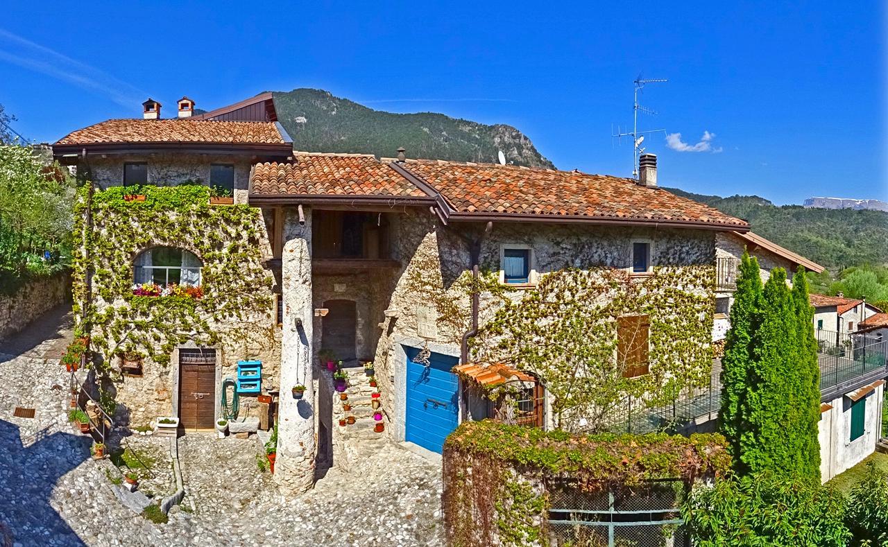 Rustico Colonna House By Gardadomusmea Apartment Vesio Exterior photo
